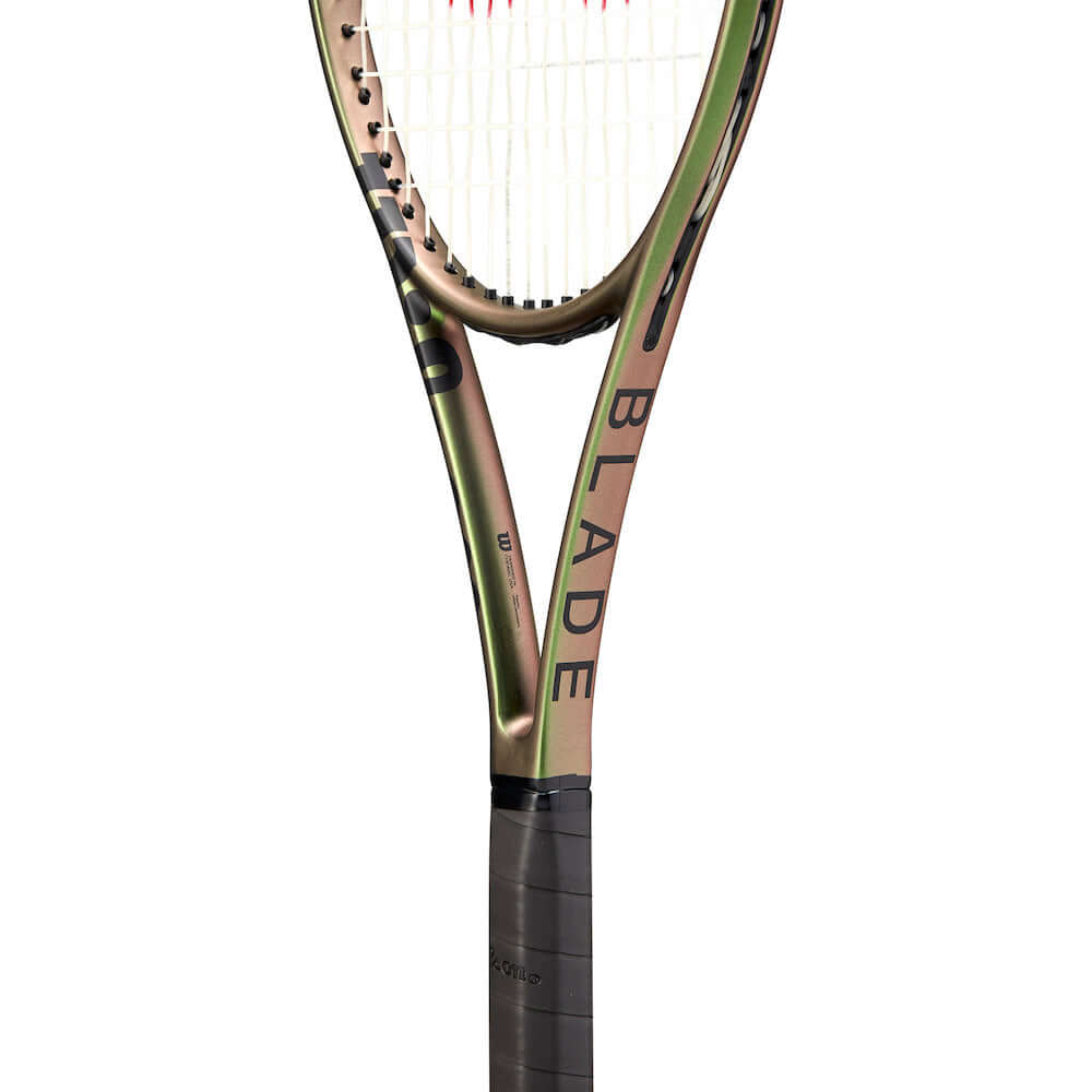 Wilson Blade 98 18x20 v8 Tennis Racquet