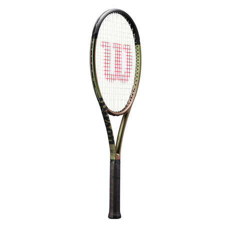 Wilson Blade 98 18x20 v8 Tennis Racquet