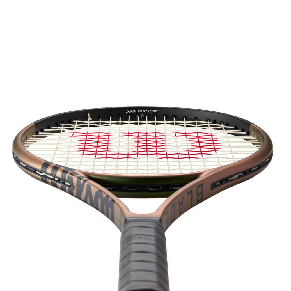 Wilson Blade 98 104 v8 Tennis Racquet